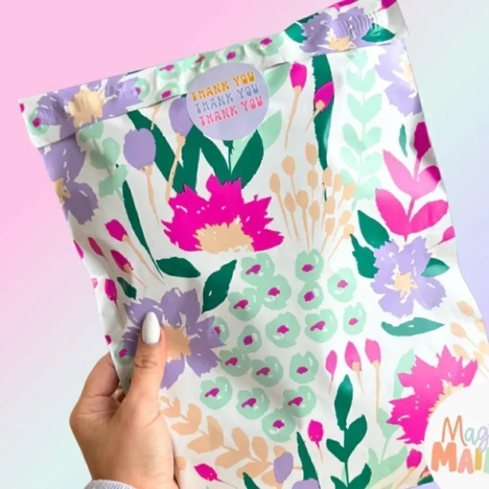 Poly Mailers Mid Sizes 40 poly mailers 40 stickers
